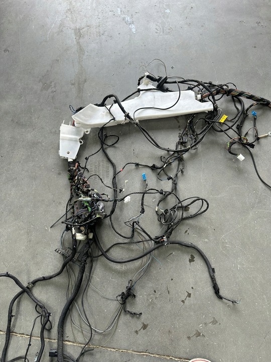 фото №15, Установка інтер'єру, джгут салон, засіб mercedes w447 vito європа