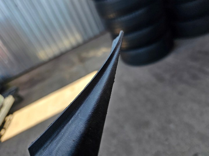 фото №15, Volkswagen golf vii универсал накладка спойлер бампера заднего зад 5g9807568n