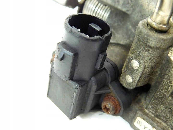 фото №9, R/19 rover 400 416 1.6 16v дроссельная заслонка gy81a