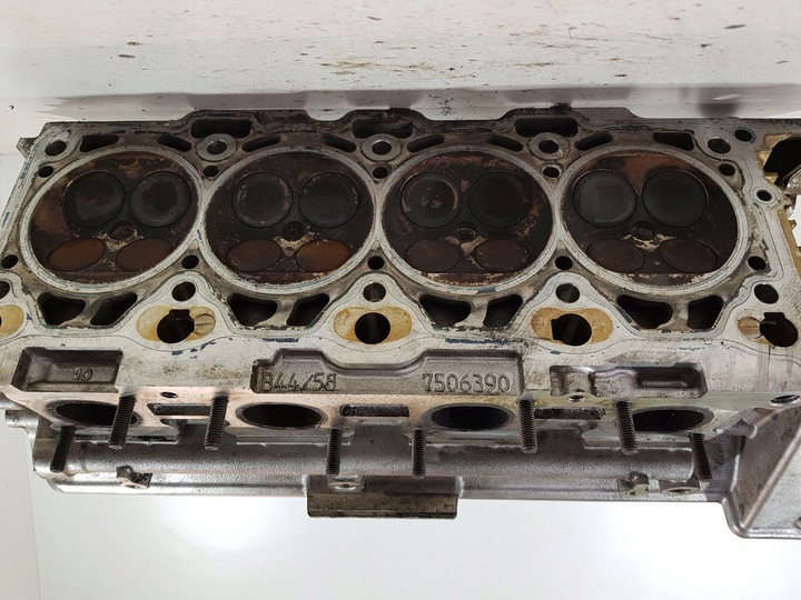 фото №12, Головка левая валы bmw e60 e63 4.4b n62 7506390