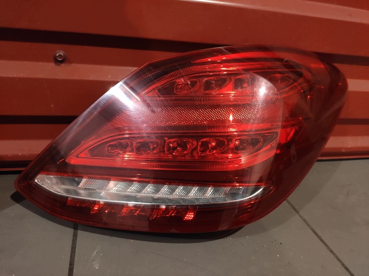фото №9, Mercedes c-klasa w205 sedan лампи зад задні оригінал kpl uk