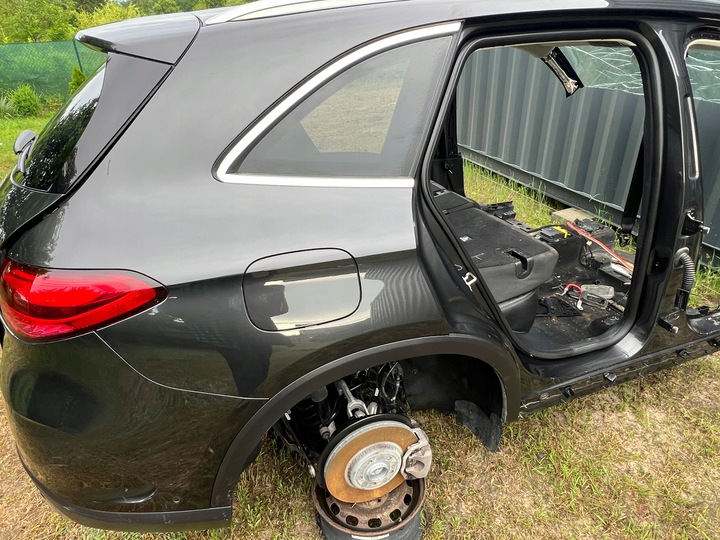 фото №12, Mercedes glc 254 кузов зад крило ванна pas лонжерон панорама дах
