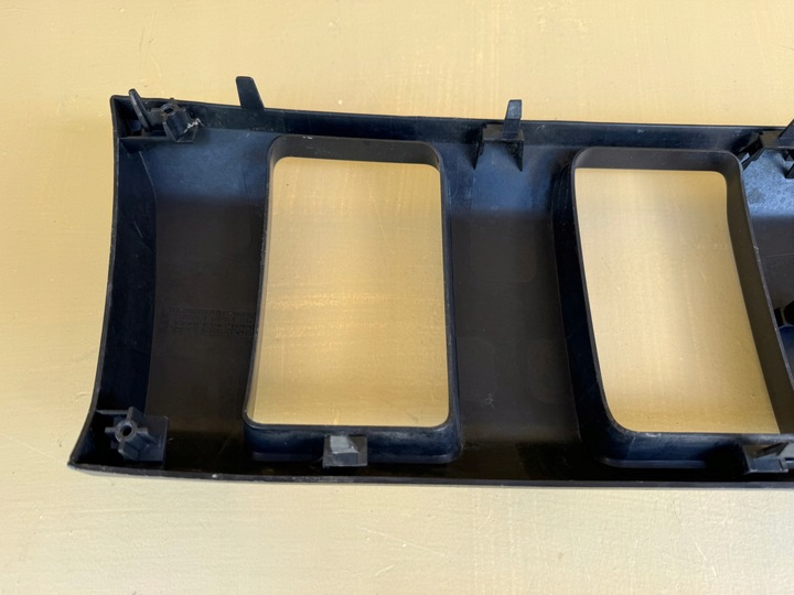 фото №11, Suzuki jimny рестайлінг решітка радіатора решітка решітка середня 72112-57m