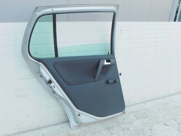 фото №6, Vw polo iii 1.4mpi 5d 2001r двери левые зад серебристый