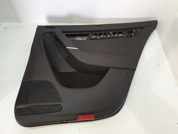 фото №1, Боковина дверь правые зад vw passat b7 2.0tdi 11r sedan защита колонки ролета