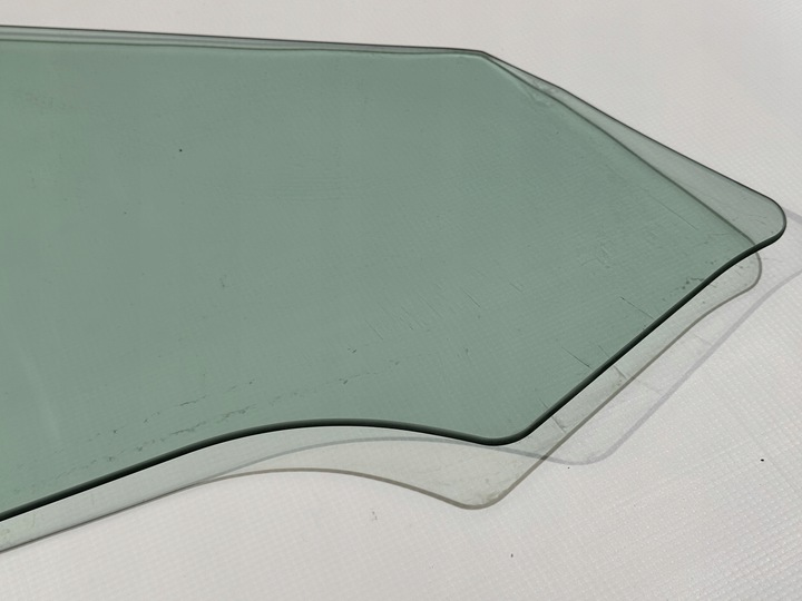 фото №6, Стекло боковая перед передняя дверь водителя левая maserati granturismo 2008+