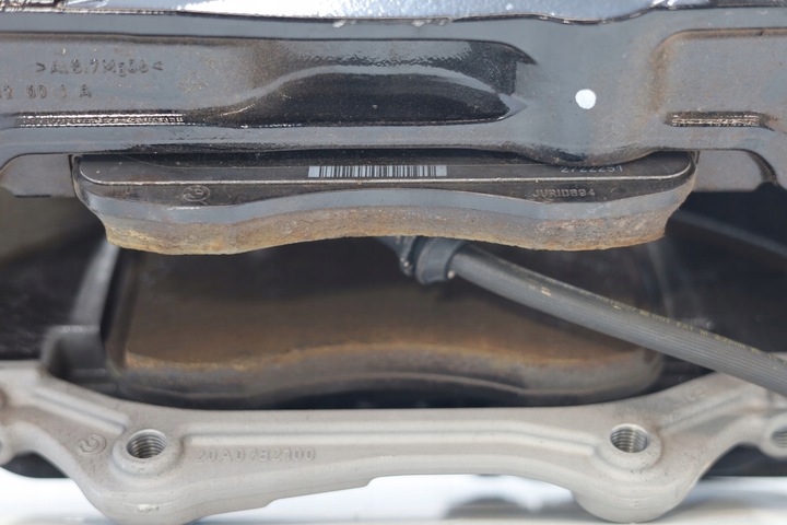 фото №7, Затискачі диск гальмівні колодки гальма м-пакет bmw xm g09 1387km