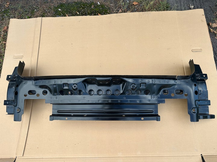 фото №1, Audi q7 sq7 rsq7 2 ii 4m0 2016-2024 pas задній стіна 4m0813253c 4m0813303b