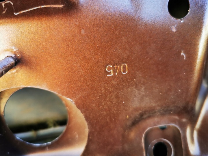 фото №13, Dacia duster i крышка багажника 10-17