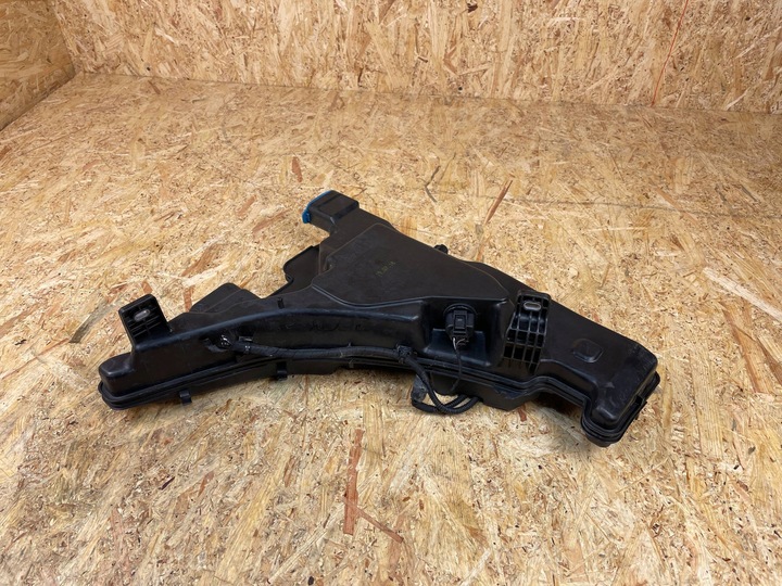 фото №5, Бак жидкости омывателя помпа audi a4 b9 8w 8w0955451l 2015-