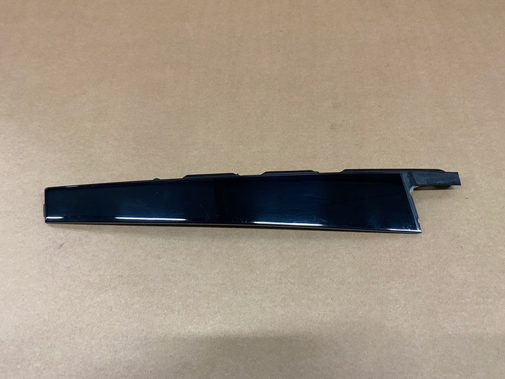 фото №1, Audi q7 4m накладка двері ліва зад 4m0839901