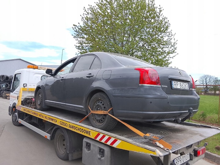фото №7, Бампер задний з датчиками toyota avensis t25 sedan