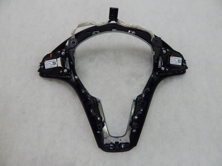 фото №8, Mercedes vito w447 v-klasa кнопки рамка кермо a4709052700