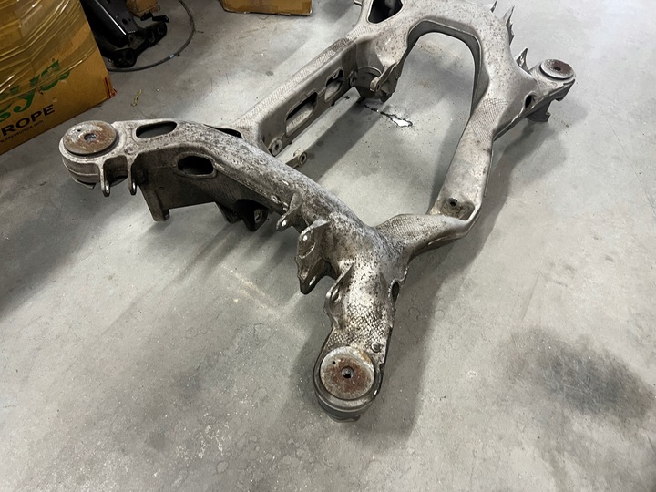 фото №6, Комплект подрамник балка ось подвешивание зад задняя porsche panamera 970 рестайлинг