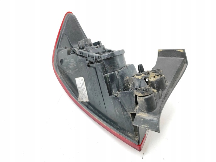 фото №8, Renault clio iv 2014 права сторона лампа задня