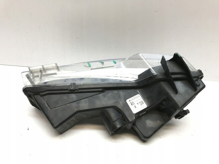 фото №7, Tesla модель 3 галоген правое led drl 1077396-00-c