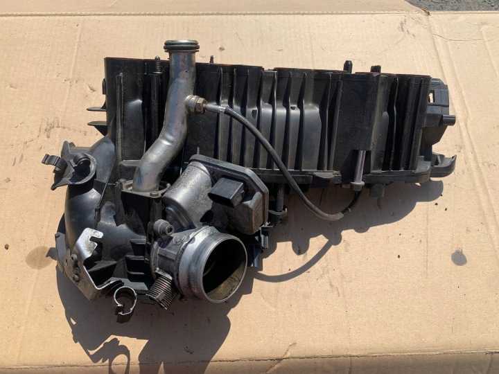 фото №4, Колектор впускний  bmw e60 e84 e87 e90 2.0 d 7810179
