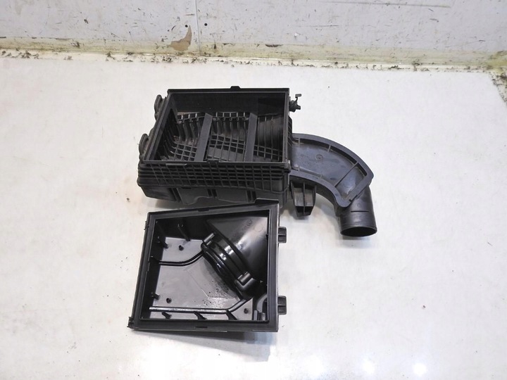 фото №7, Корпус фільтра повітря renault latitude 2.0 dci 8200792661 h8200581277