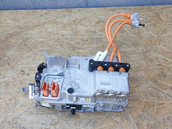 фото №1, Volvo xc40 інвертор конвертер 32324295 1.5 гібрид