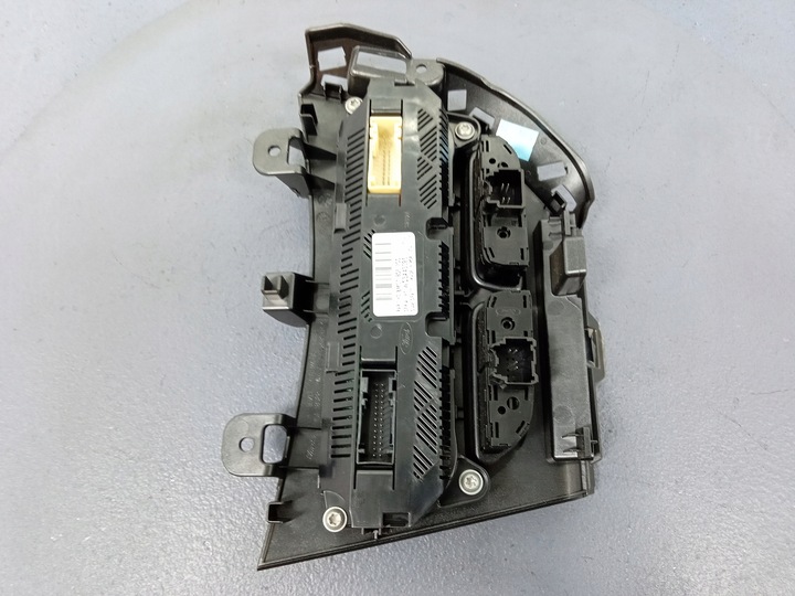 фото №7, Focus mk3 11- панель кондиционера bm5t18c612cg