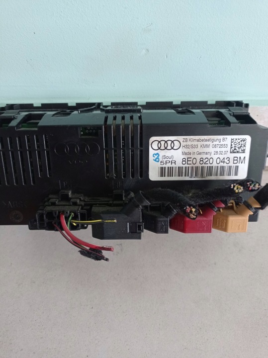 фото №7, Панель клімат-контролю audi a4 b7 2din 8e0820043bm