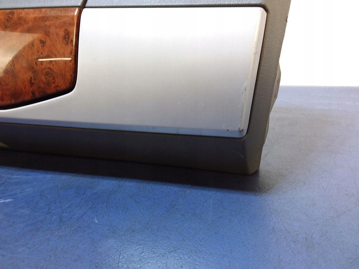 фото №9, Chrysler town country v бардачок пассажира панели