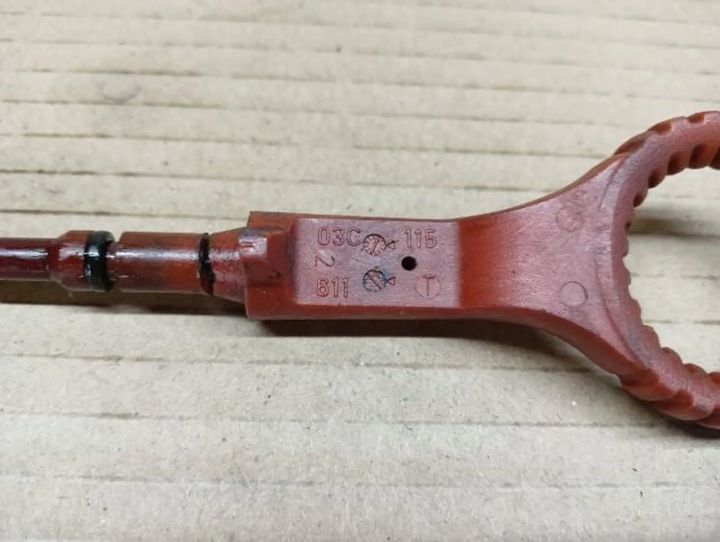 фото №5, 03c115611t vw golf vi 1.4 tsi щуп щуп масла