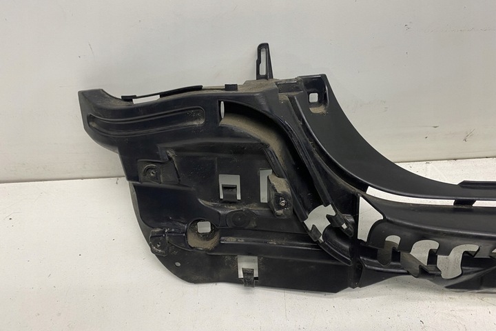 фото №10, Середні кріплення заднього бампера bmw 7 f01, f02 7183883 3.0l дизель