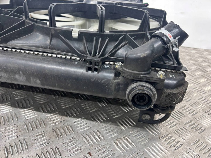 фото №13, Комплект радіатор toyota mirai 422135409300