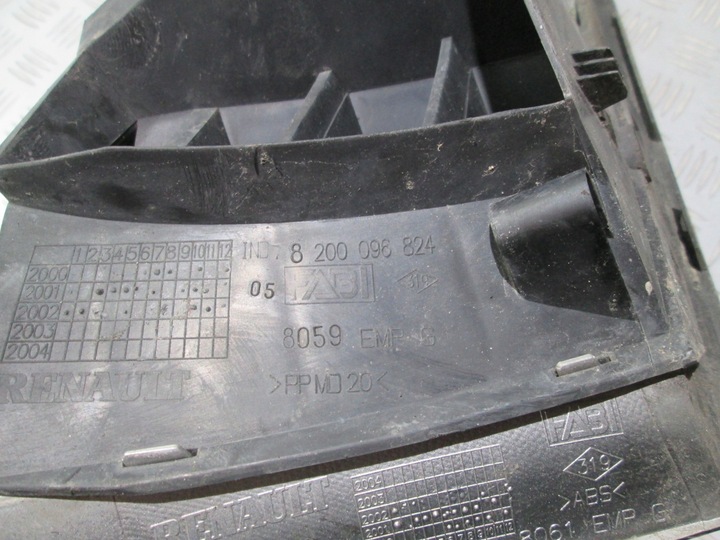 фото №5, Решётка решётка радиатора левый renault vel satis 8200096824