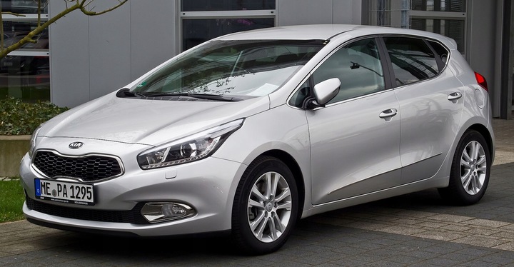 фото №12, Kia ceed 2 ii 12- лампа правая перед 92102-a2220