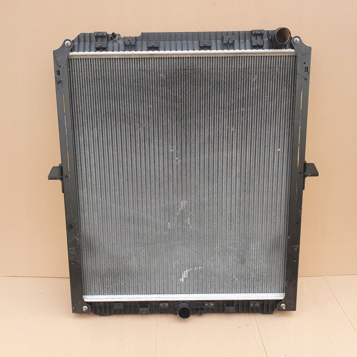 фото №12, Mercedes actros mp4 радіаторів рідини води