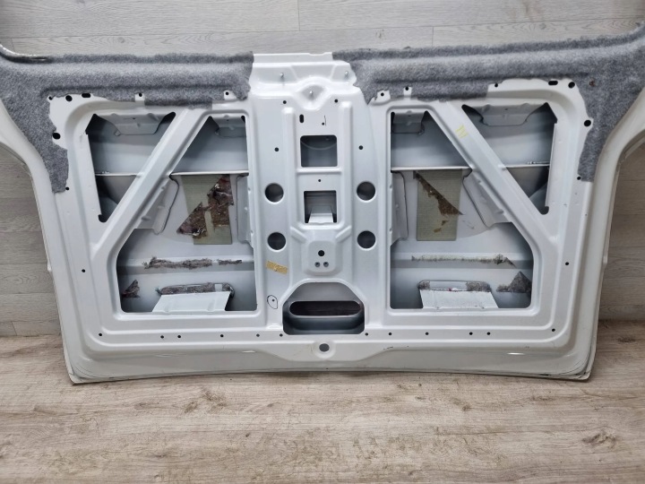 фото №6, Volkswagen transporter - caravelle t6 2020 заднє кришки багажника