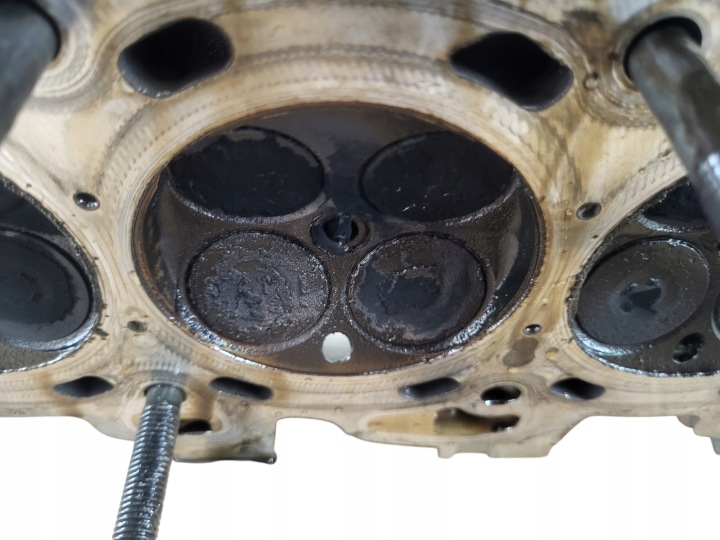 фото №11, Головка вали грм toyota avensis t25 2.0 vvti 1az-fse