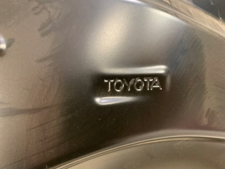 фото №12, Нова оригінальна капот кришка двигуна toyota yaris iii 3 11-20 533010d130