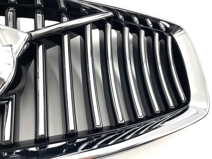 фото №11, Решітка радіатора решітка volvo xc90 ii рестайлінг momentum написи радар камера