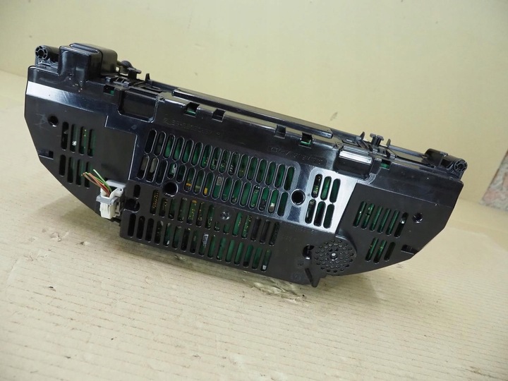 фото №7, Mercedes cls w204 спідометр  прилади 2049004402 англієць