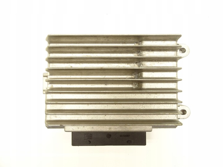 фото №1, Audi tt 8j 06-14 модуль усилитель радио 8j0035223b