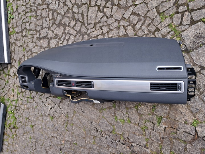 фото №4, Volvo v70 iii xc70 ii s80 рестайлинг 07- панель консоль подушка передний рестайлинг красивая