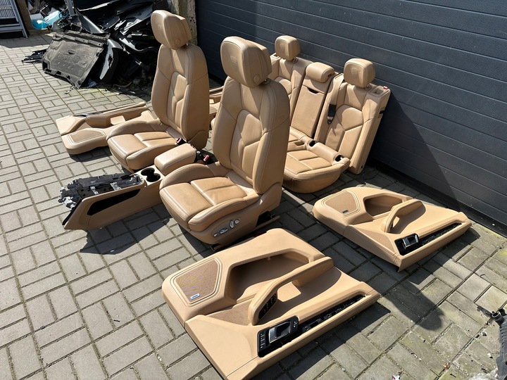 фото №16, Porsche macan сиденья кожа вентилируемые обшивки bose обивка