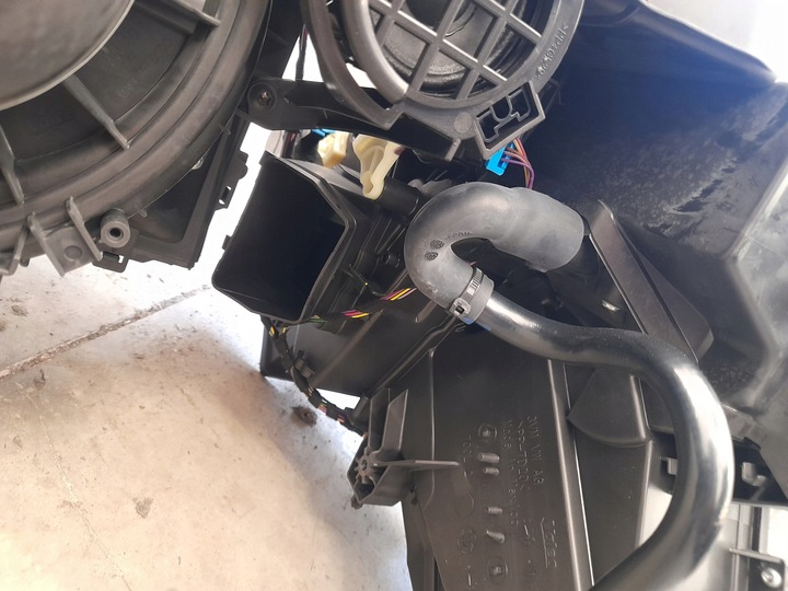 фото №11, Vw tiguan ii рестайлинг 20-24 отопитель комплектная 5nn819063 usa