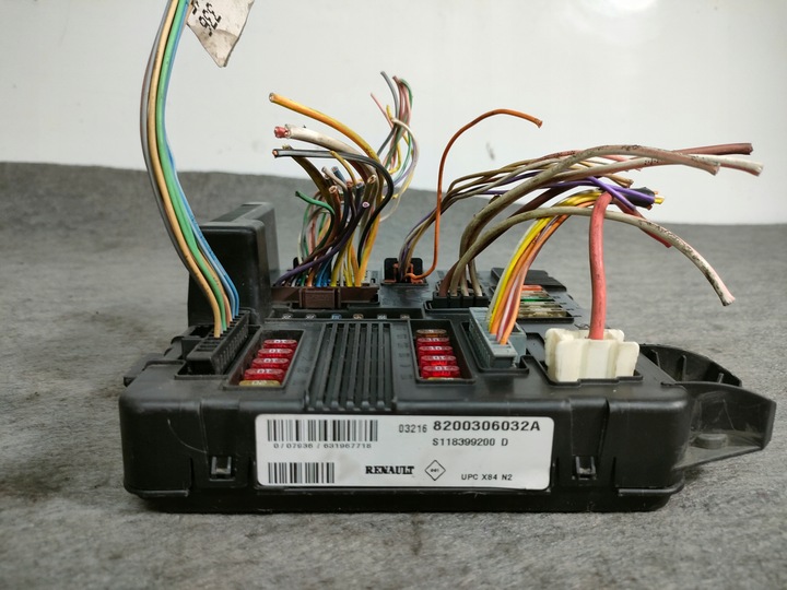 фото №1, Scenic ii megane ii модуль upc x84 n2- 8200306032a