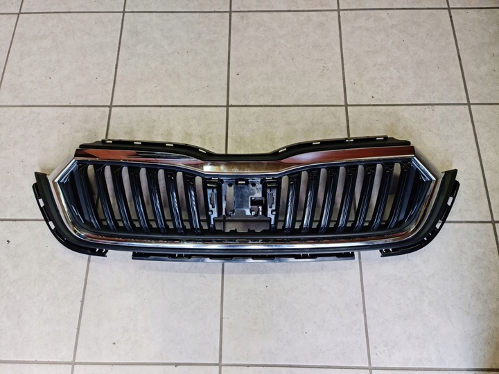 фото №1, Skoda оригинальный номер 5e3853653 решётка радиатор