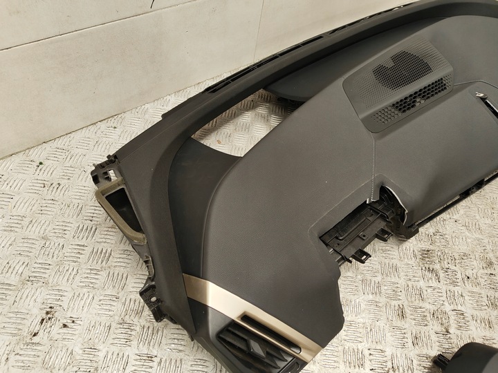 фото №5, Bmw ix i20 панель роздавальна консоль eu подушка безпеки ремені комплект