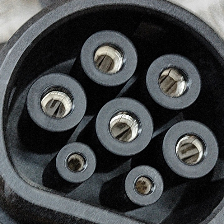 фото №6, Audi q4 sportback e-tron 2021 кабель do зарядки автомобиля электрического