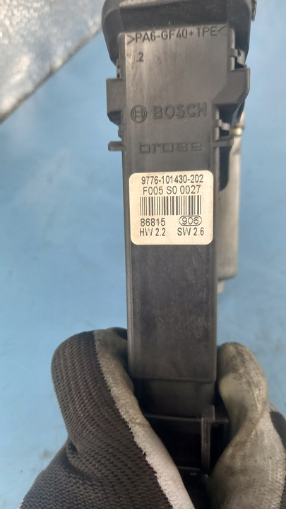 фото №4, Двигунчик скла лівий перед vw bora 99r