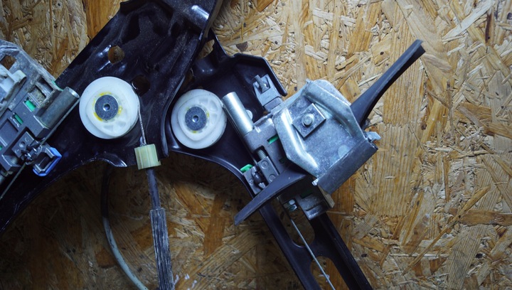 фото №7, Підйомник механізм скла лівий перед audi tt 8j