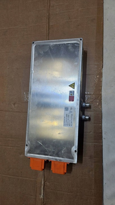 фото №5, Зарядное устройство акумулятора wysokonapięciowego 22kw porsche taycan 9j1 9j1915681a