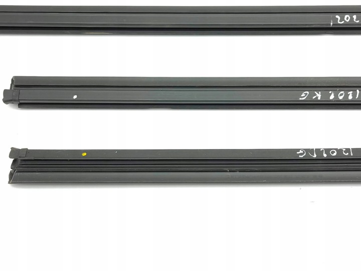 фото №8, Hyundai kona i 2019 комплект прокладка стёкла дверь передних