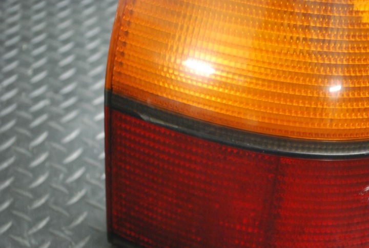 фото №9, Лампа правий зад vw sharan 7m0945258a вкладка